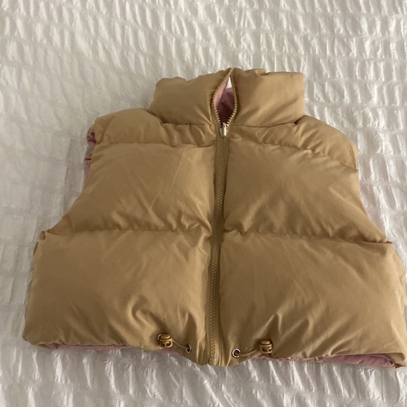 Reversible beige/pink cropped puffer vest - Picture 3 of 4
